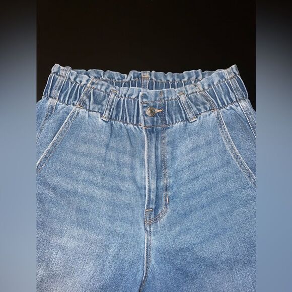 American Eagle Blue Highest Rise Mom Jeans Size 6 Short euc - Picture 3 of 6